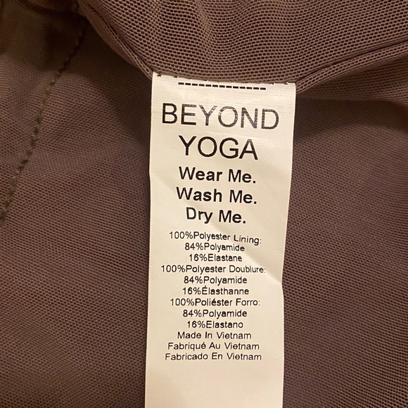 NWOT Beyond Yoga Women's City Chic Jacket with Pockets In Dune Taupe (21.5PTP) - Picture 5 of 6